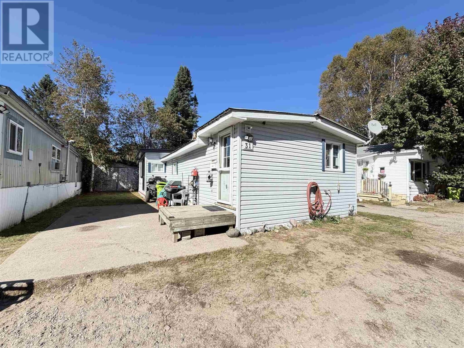 Property Photo:  31-15 Fish Hatchery Rd  ON P6A 6J8 