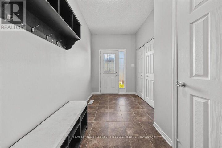 Property Photo: 132 Maravista Drive ON K2J 0K7