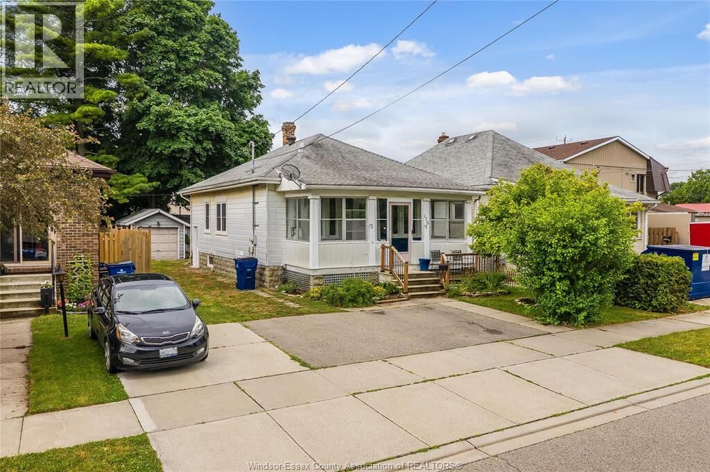 Property Photo:  170 Inshes Avenue  ON N7M 2Z2 