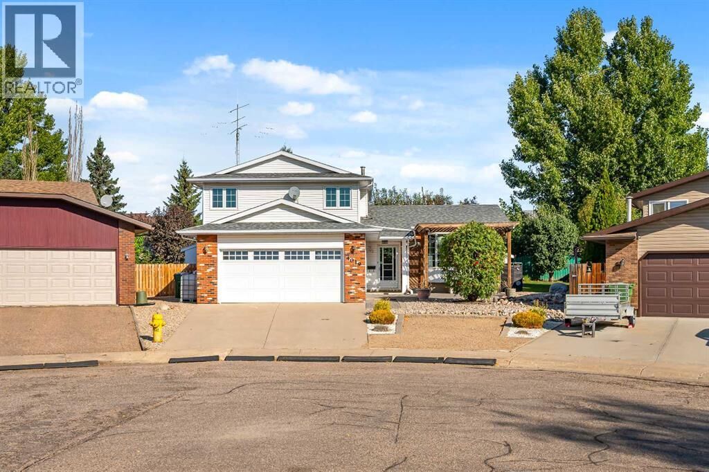 Property Photo:  4019 58 Avenue Close  AB T9V 2P6 
