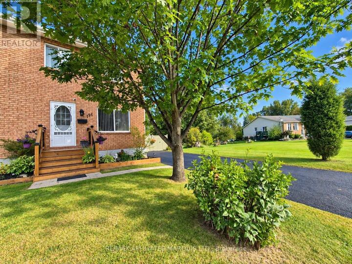 Property Photo:  194 Elsie Avenue  ON K6J 3L9 