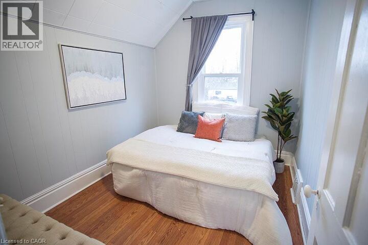 Property Photo:  67 Terrace Hill Street Upper  ON N3R 1G2 
