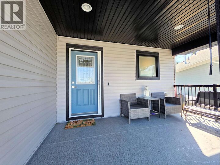 Property Photo:  2870 Greenforest Crescent  BC V2K 5B5 