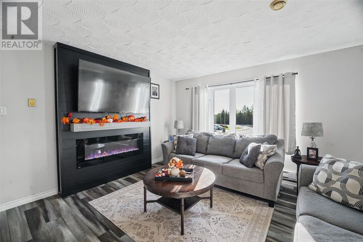 Property Photo:  31 Princeton Crescent  NL A1N 2Y6 