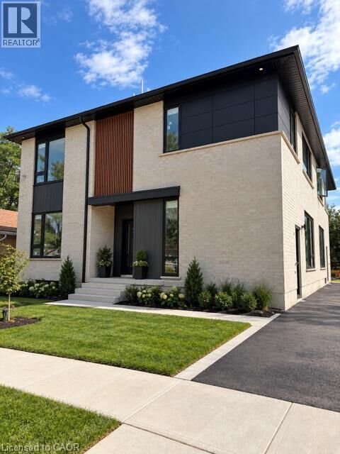 Property Photo:  95 Franklin Street 3  ON N2A 1Y1 