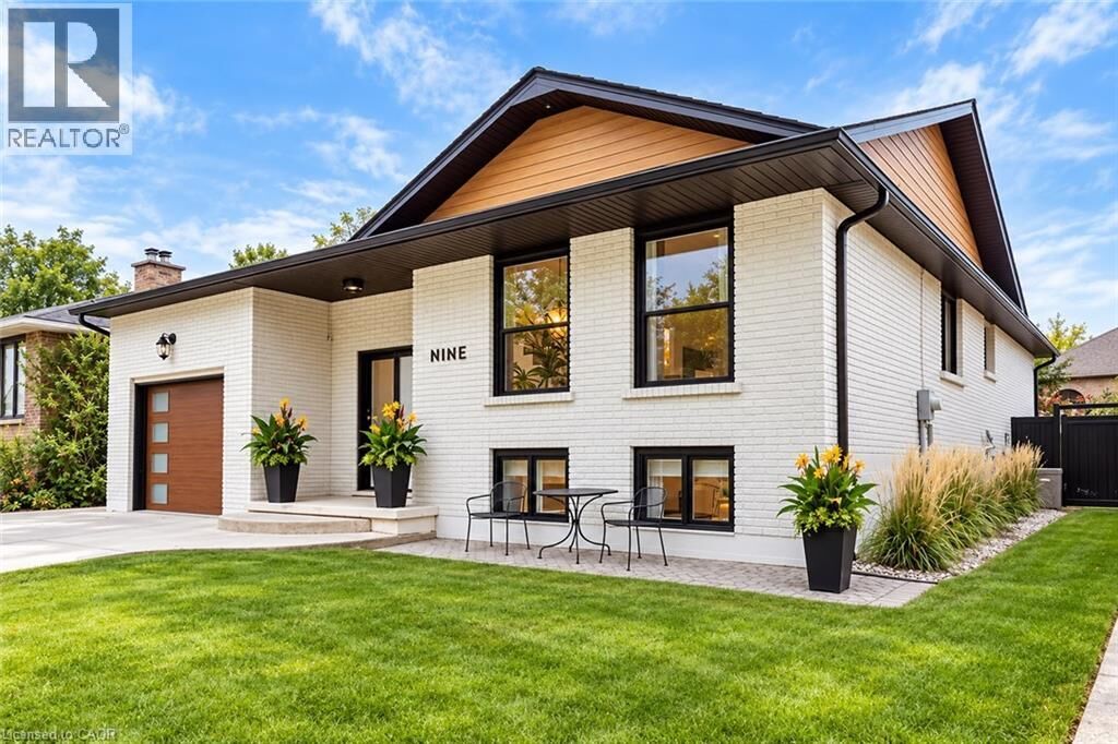Property Photo:  9 Midway Street  ON L8G 4H6 