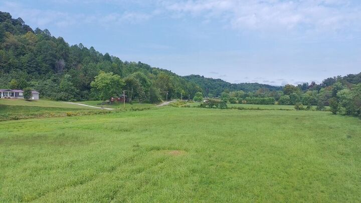 Property Photo:  51 Ronnie Marshall Cemetery Rd.  KY 41465 