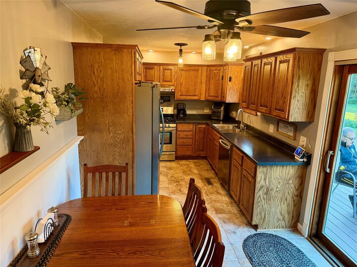 Property Photo: 209 Valleyview Drive PA 16412