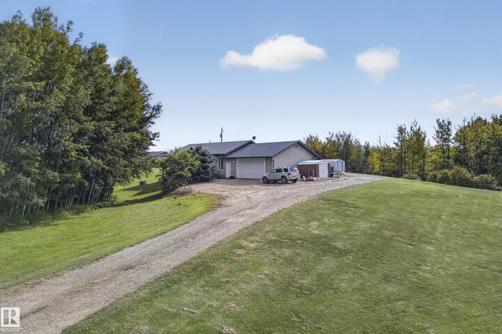 Property Photo:  20508 Township Road 502 1  AB T0B 4J2 