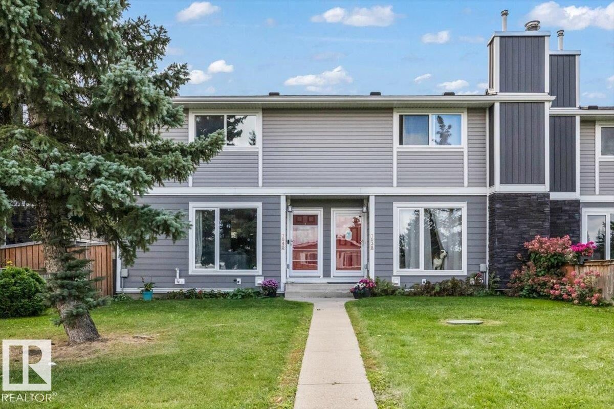 Property Photo:  1040 Lakewood Rd N NW NW  AB T6K 3T7 