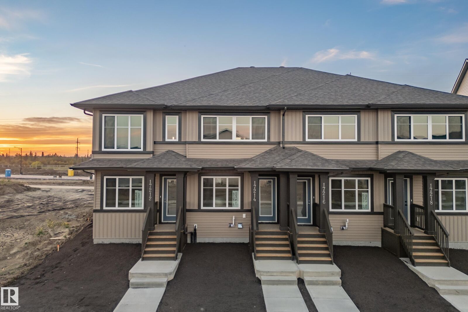 Property Photo:  17214 4 Street NW  AB T5Y 6G4 