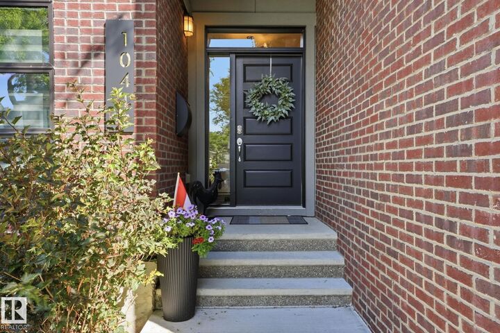 Property Photo:  10413 145 Street NW  AB T5N 2X9 