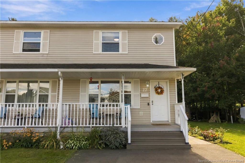Property Photo: 27 Glenview Court NB E1B 1X7