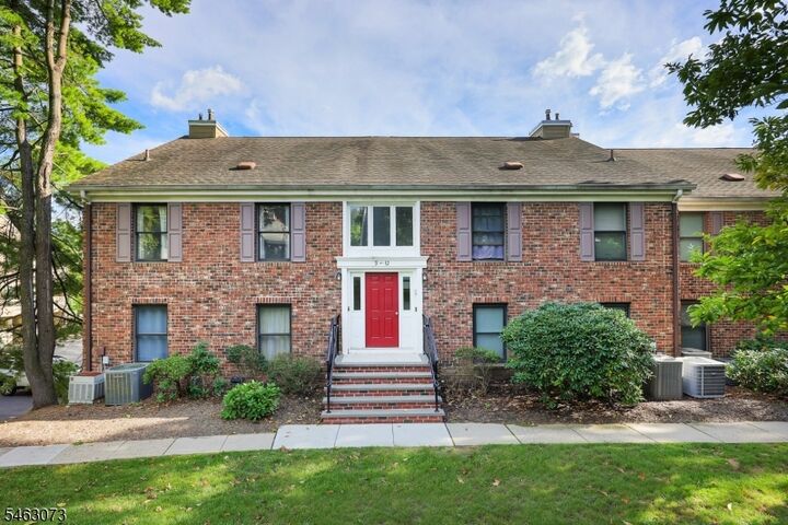 Property Photo:  11 Sunrise Drive  NJ 07933 