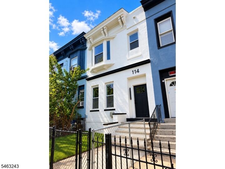 Property Photo:  114 Peabody Pl  NJ 07104 
