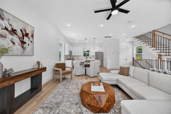 Property Photo: 320 Walthall Drive F TX 77022