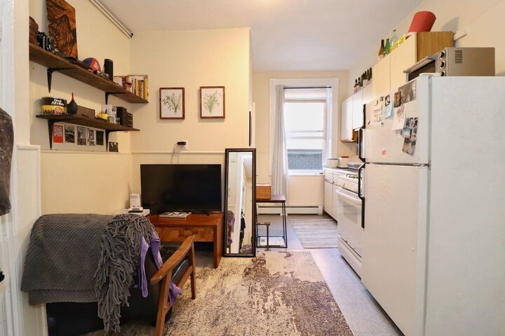 Property Photo:  50 Bright St 2R  NJ 07302 