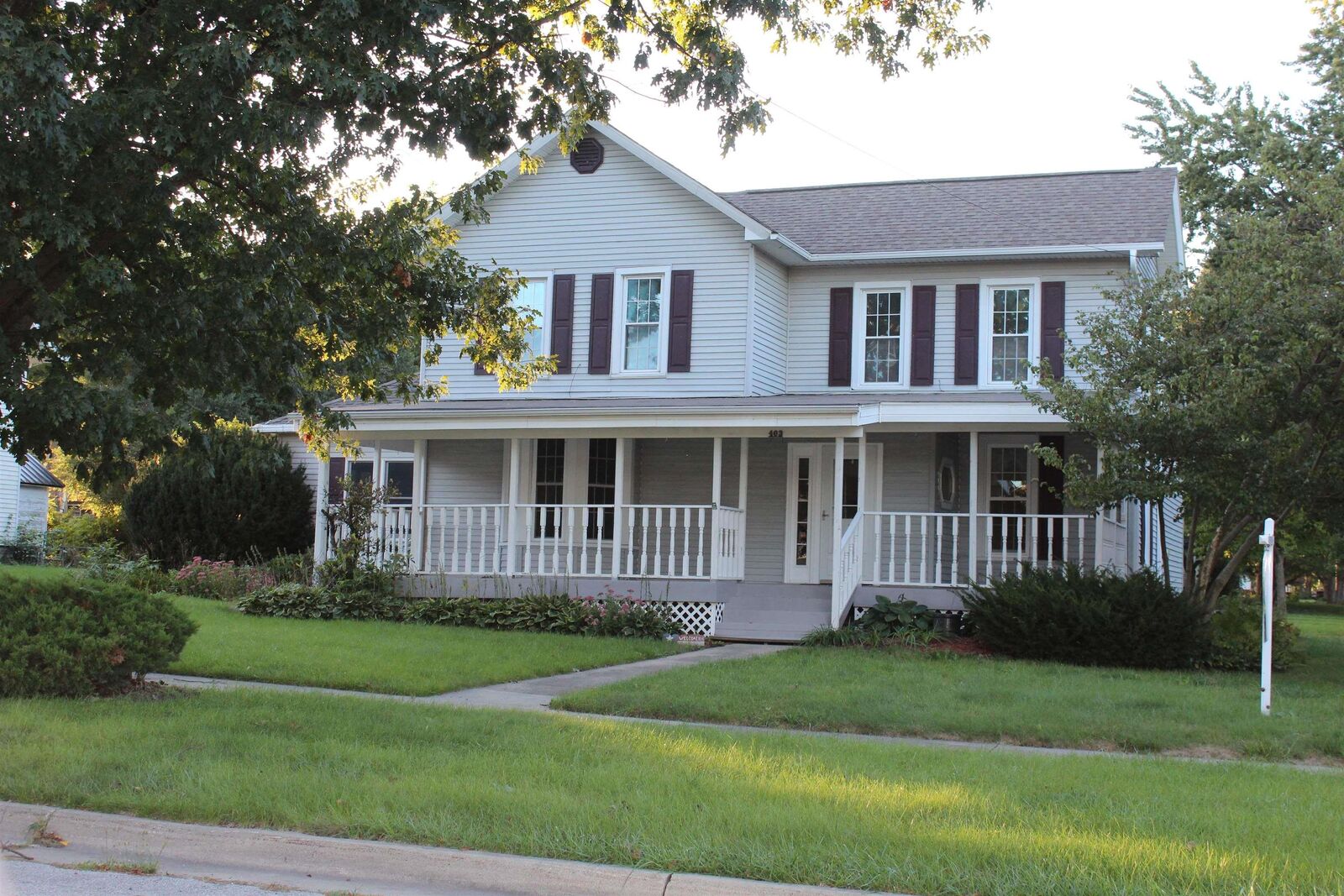 Property Photo: 403 S Walnut Street IA 50670
