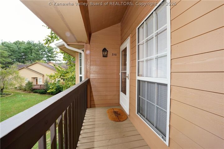 Property Photo:  310 Oakbridge Drive  WV 25526 
