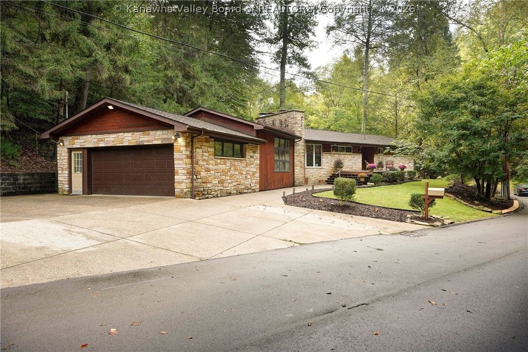 Property Photo: 2110 Geary Road WV 25303