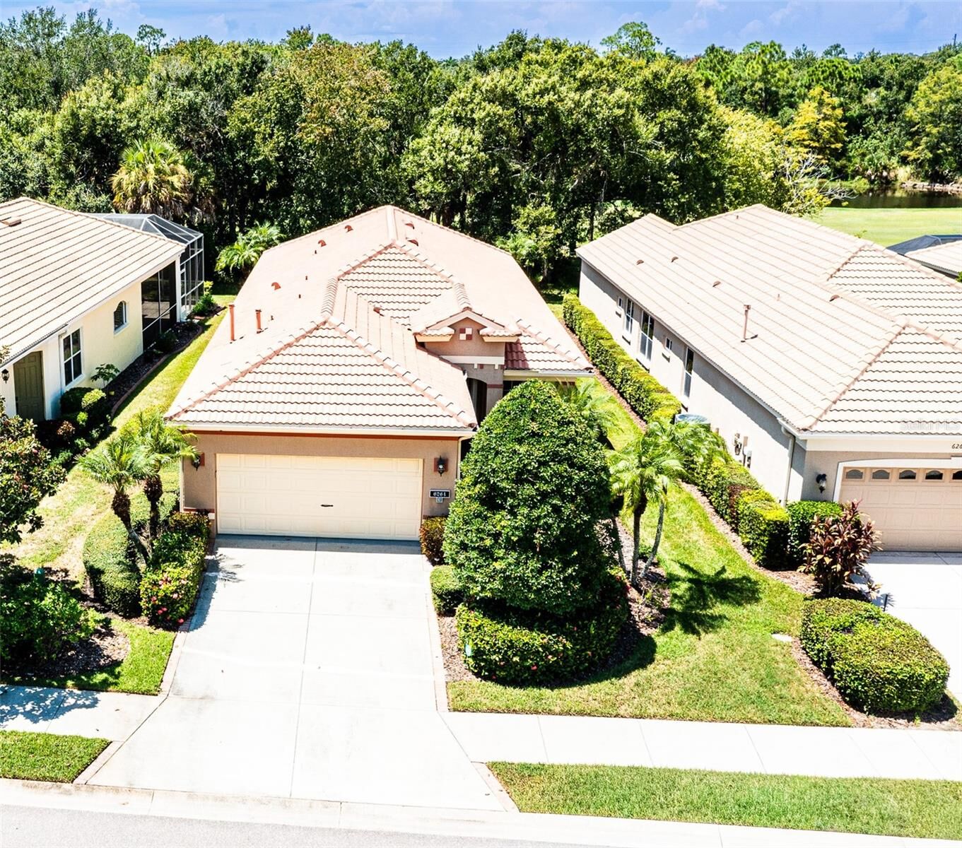Property Photo: 6264 Wingspan Way FL 34203