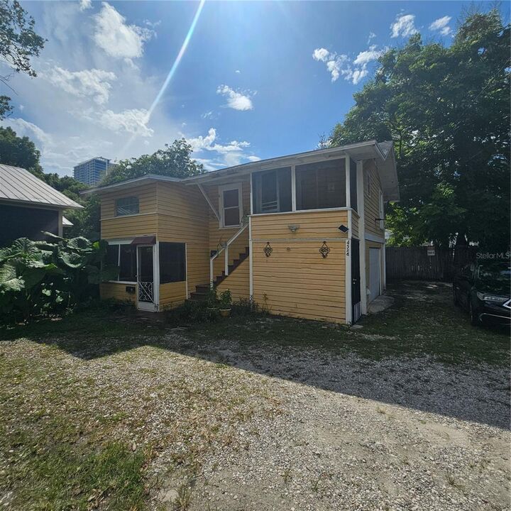 Property Photo: 432 1/2 Highland Avenue FL 32801
