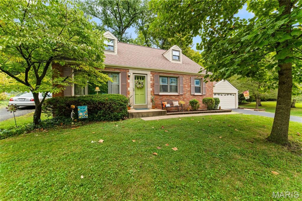 Property Photo:  7 Green Acres Road  MO 63137 