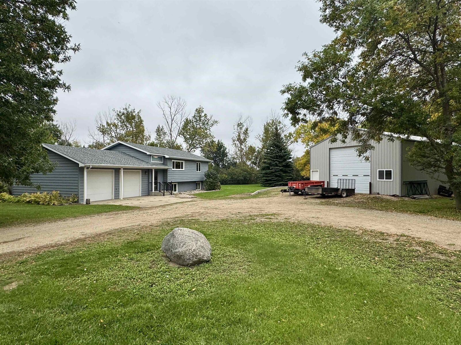 Property Photo:  2620 NW 66th St  ND 58703 