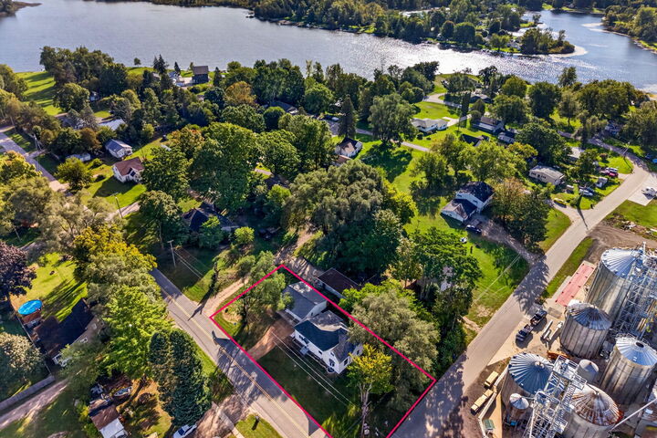 Property Photo:  212 E 2nd Street  MI 49347 