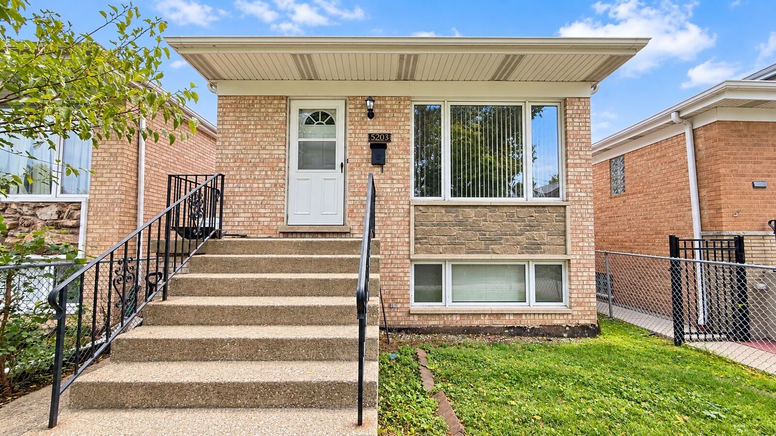 Property Photo: 5203 W Carmen Avenue IL 60630