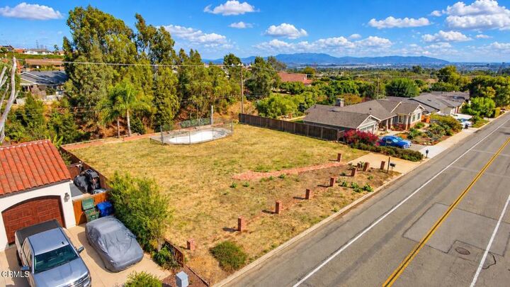 Property Photo:  656 Colina Vista  CA 93003 