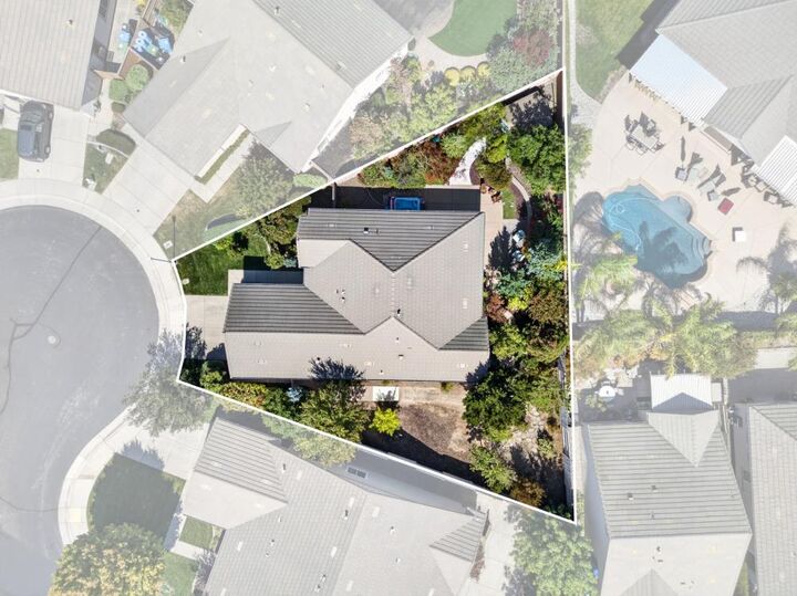 Property Photo: 9845 Brierton Court CA 95757