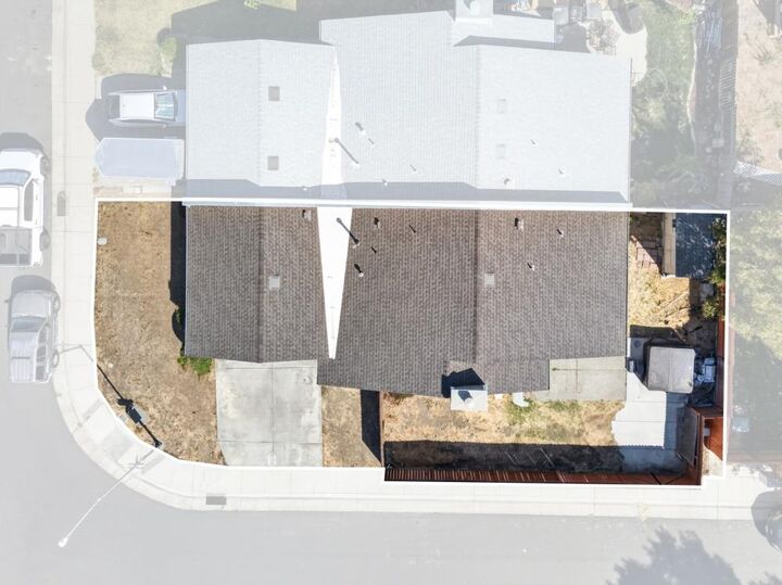 Property Photo:  505 Harling Court  CA 95673 
