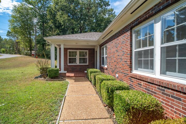 Property Photo: 214 McWilliams St TN 38485