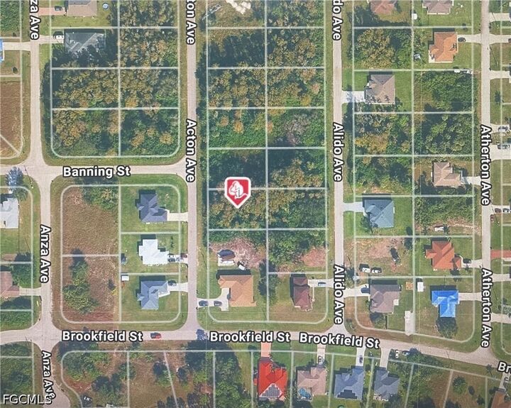 Property Photo:  818 Acton Avenue  FL 33971 