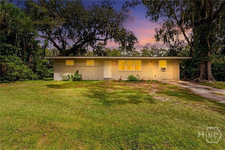 Property Photo: 410 Delores Drive GA 31406