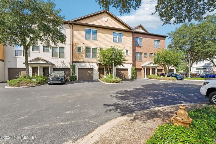 Property Photo:  9823 Tapestry Park Circle 204  FL 32246 