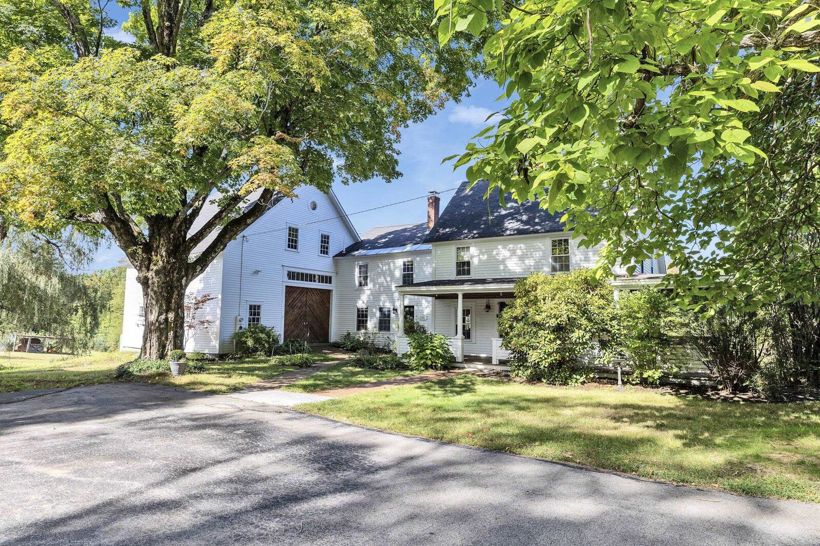 Property Photo: 140 Bow Bog Road NH 03304