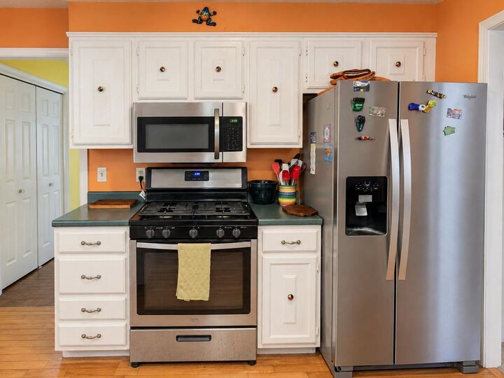 Property Photo: 458 Olde Orchard Lane VT 05482
