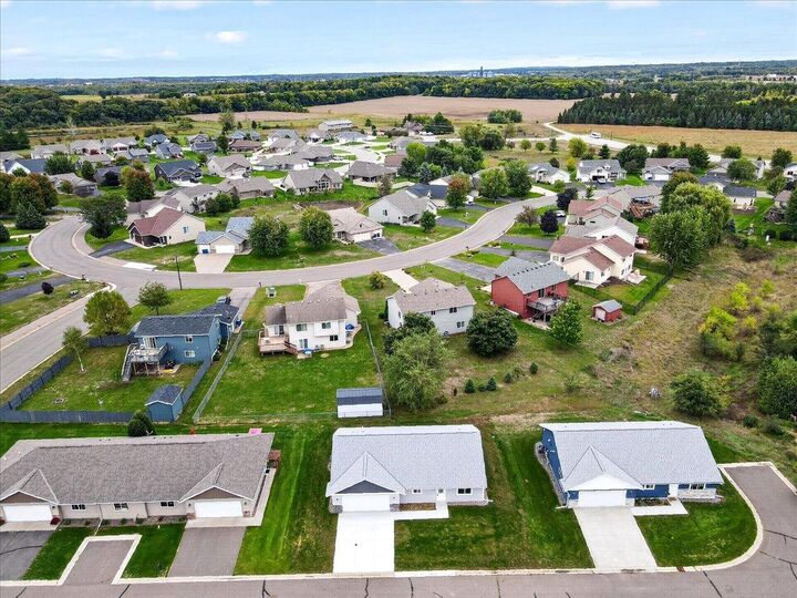 Property Photo:  425 4th Avenue SE  MN 56374 