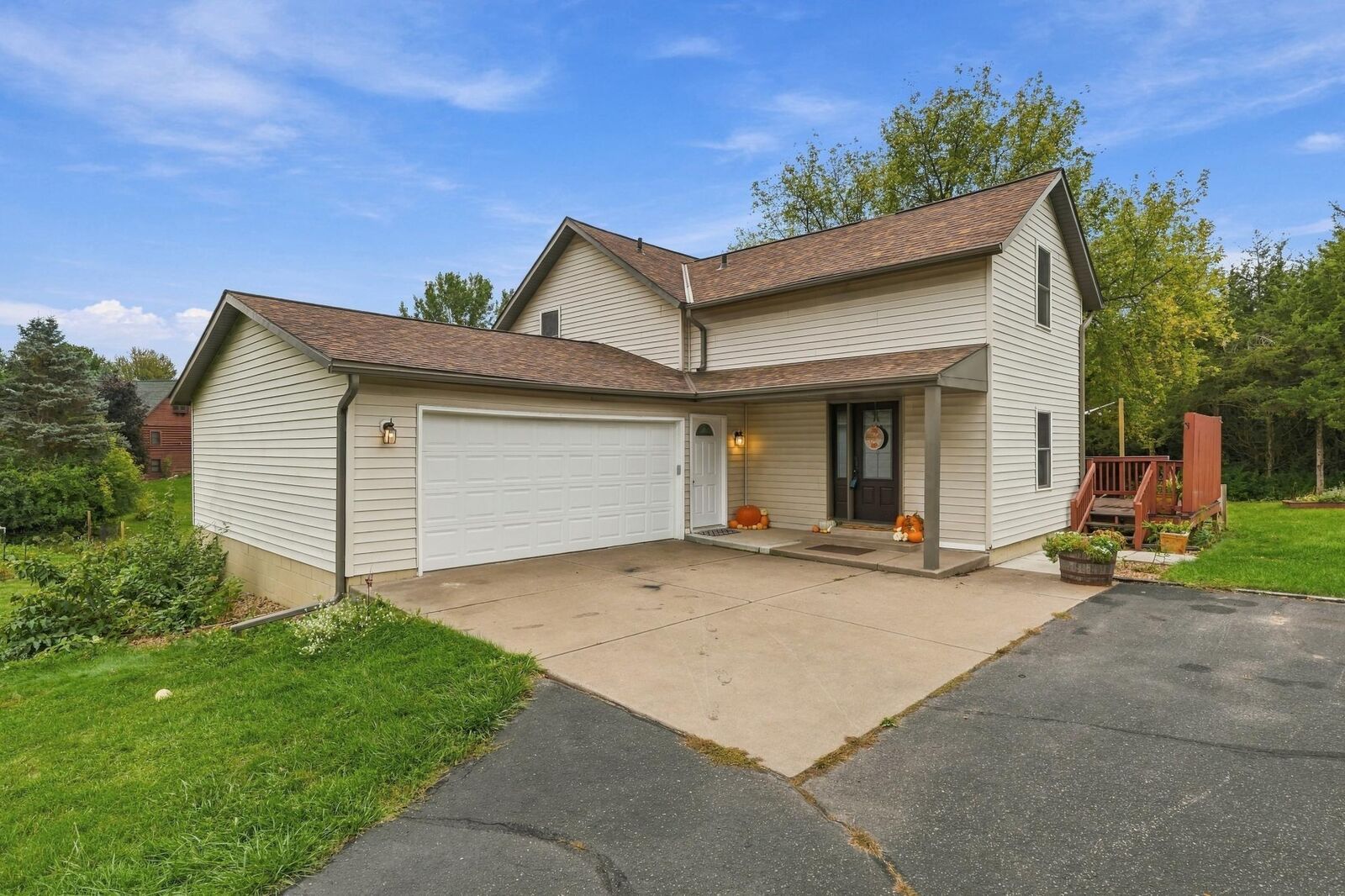 Property Photo:  858 Bradley Drive  WI 54016 