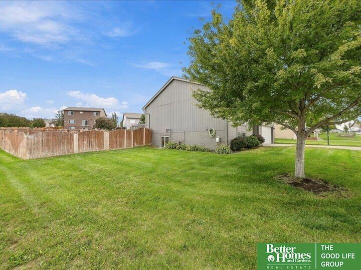 Property Photo: 18864 Drexel Street NE 68135