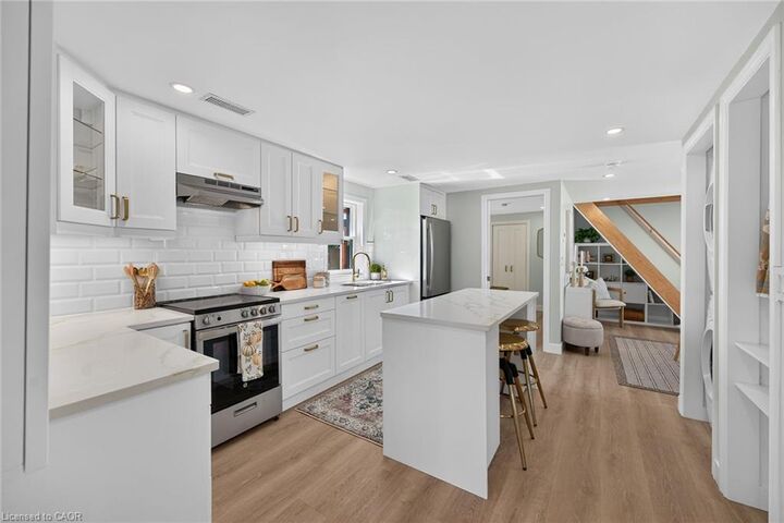 Property Photo:  2 Centre Street  ON N0A 1H0 