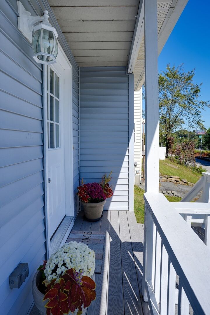 Property Photo:  22 Byron St  MA 01605 