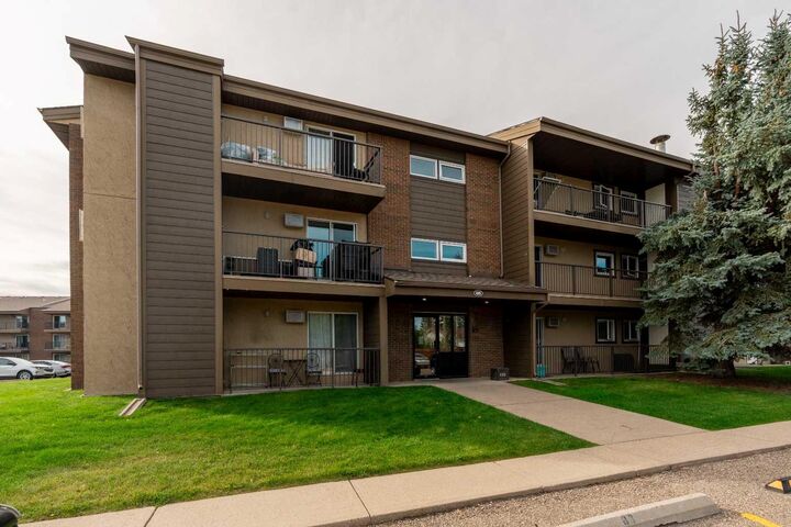 Property Photo:  405 Columbia Boulevard W 310  AB T1K 5R8 
