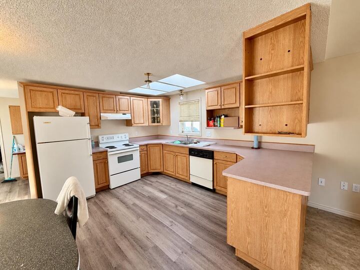 Property Photo:  4011 51 Avenue  AB T0B 3S0 
