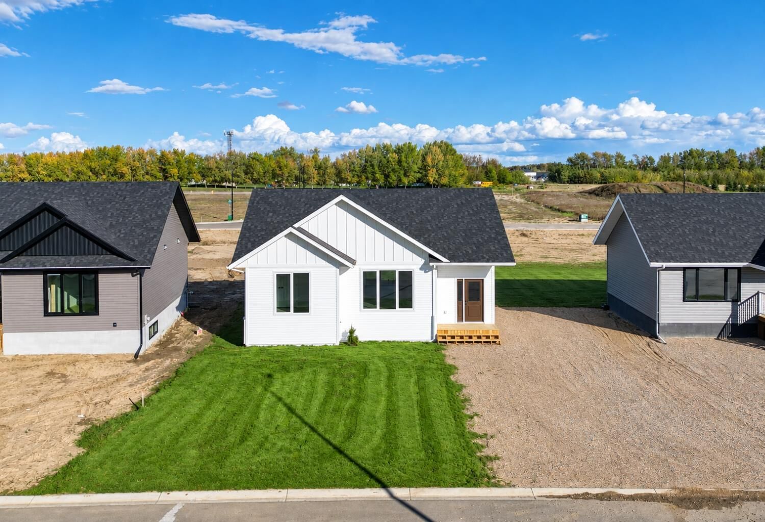 Property Photo:  9105 109 Street  AB T0H 2H0 