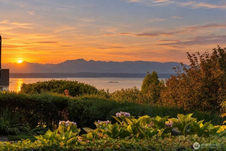 Property Photo:  2103 NW 96th  WA 98117 
