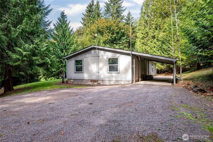 Property Photo: 125 Eufaula Heights Road WA 98632