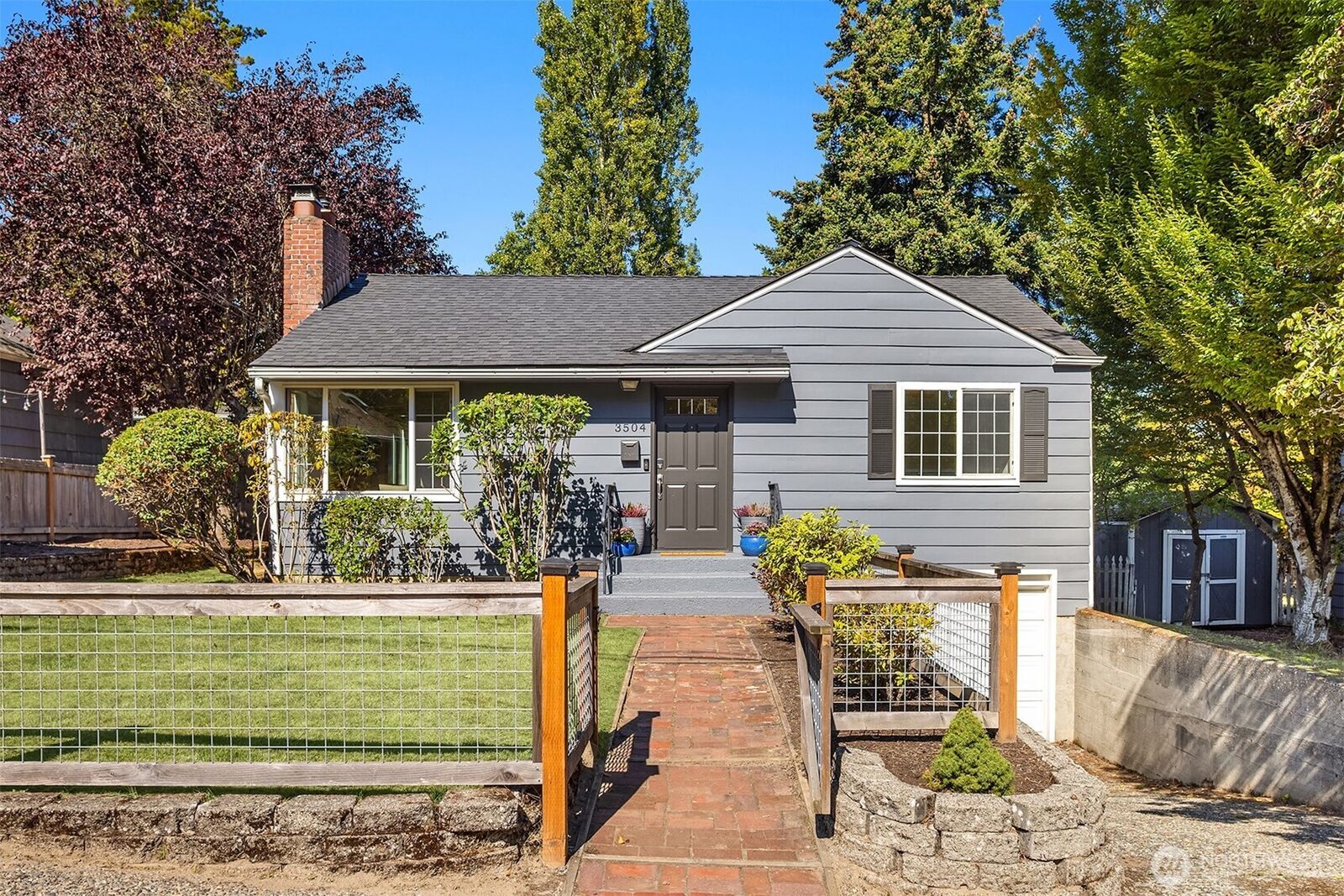 Property Photo: 3504 NE 93rd Street WA 98115